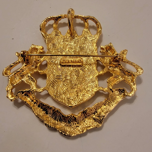 VTG VGUC Ivana Trump Crest Pin - Picture 2 of 2